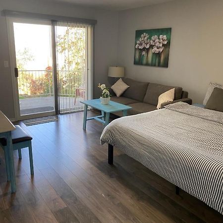 Guest Suite With Patio That Backs Onto Greenbelt Kamloops Ngoại thất bức ảnh